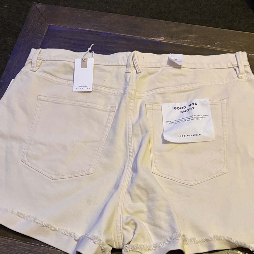 Good American Women's Off-White Jean Shorts